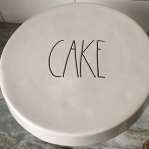 Rae Dunn cake stand